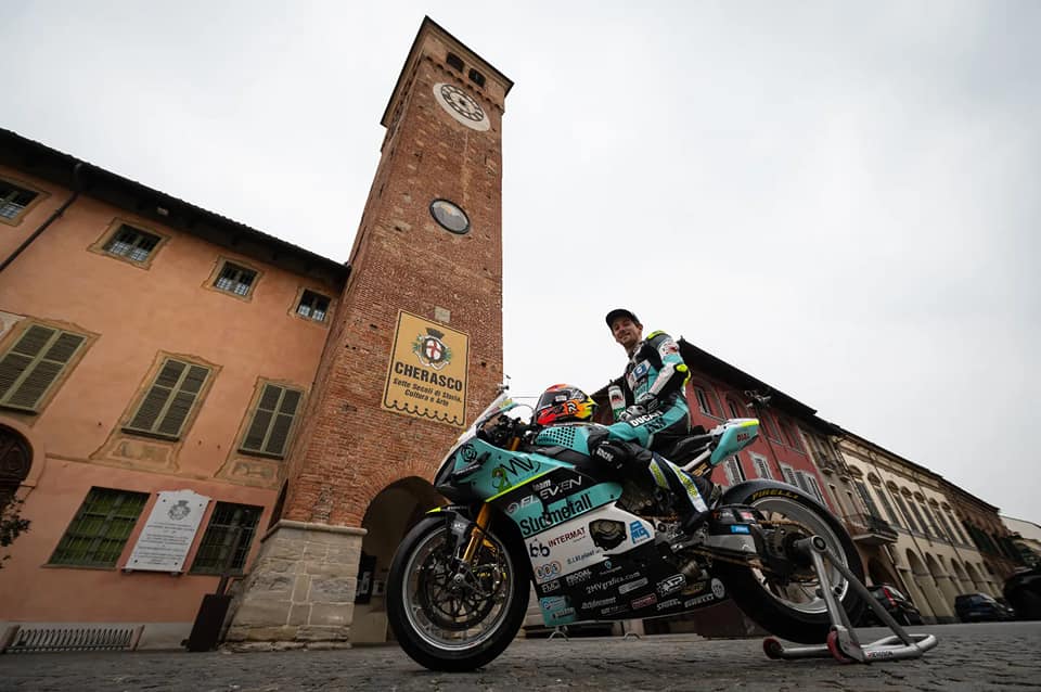 SBK, Oettl : “La Ducati V4 est une Formule 1 à deux roues, quand on monte dessus on comprend” Ritratto di Riccardo Gugliemetti