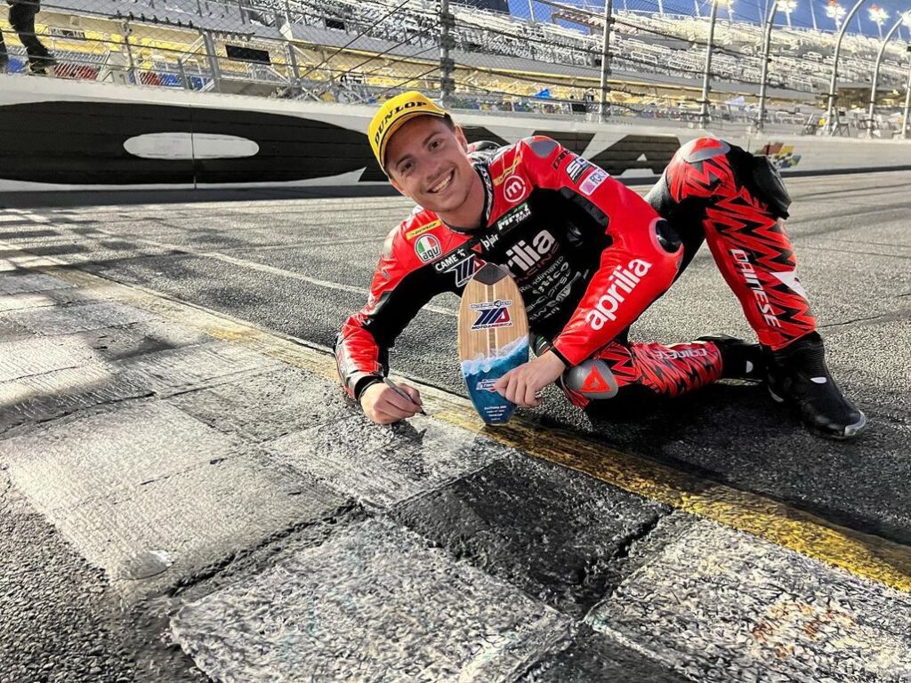 MotoAmerica, VIDEO – Le rêve américain de Marcon : sur le podium à Daytona avec Aprilia MotoAmerica, VIDEO - Le rêve américain de Marcon : sur le podium à Daytona avec Aprilia