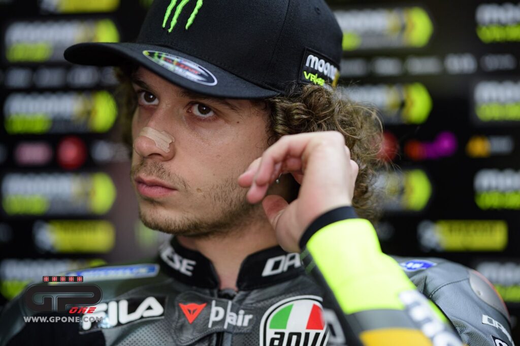 MotoGP, Bezzecchi : “A Mandalika, ils ont moins pavé que ce qu’ils nous ont dit” Ritratto di GPone