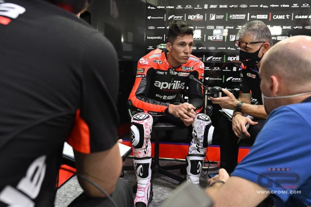 MotoGP, Aleix Espargarò : “Chaleur folle, nous devons être de vrais athlètes” Ritratto di Matteo Aglio