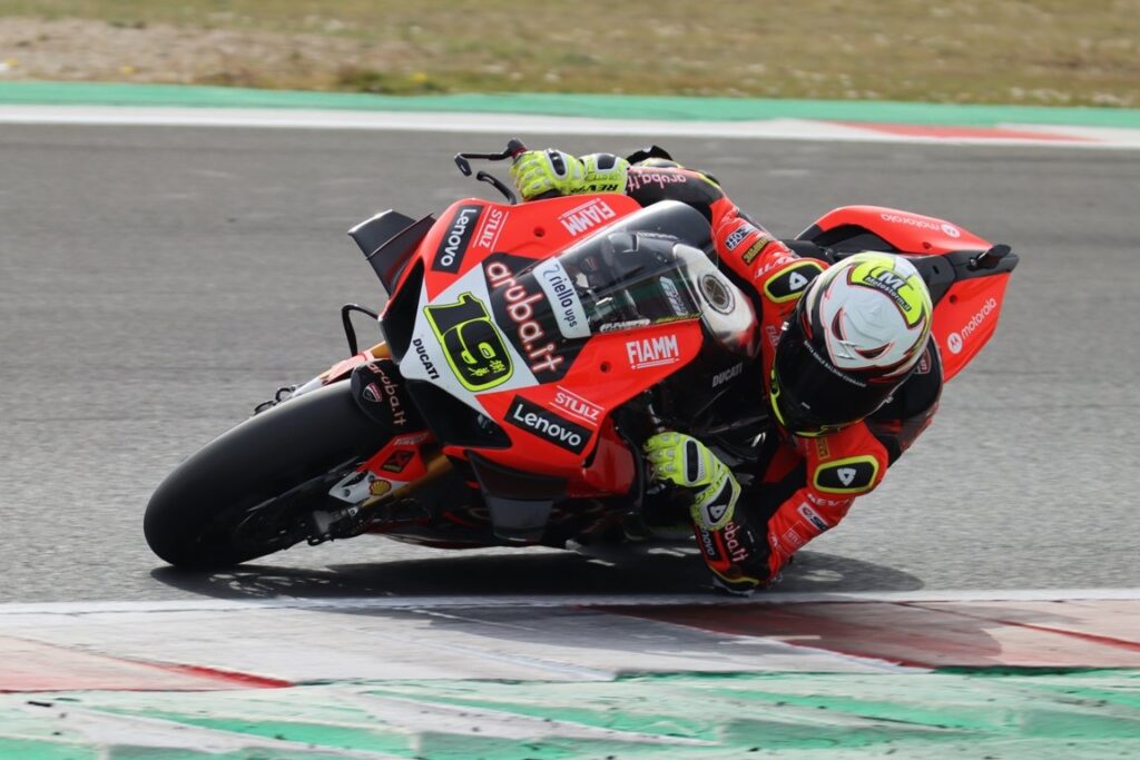 SBK, Bautista : “Je me sens aussi fort qu’il y a trois ans, mais plus en sécurité” Ritratto di Riccardo Gugliemetti