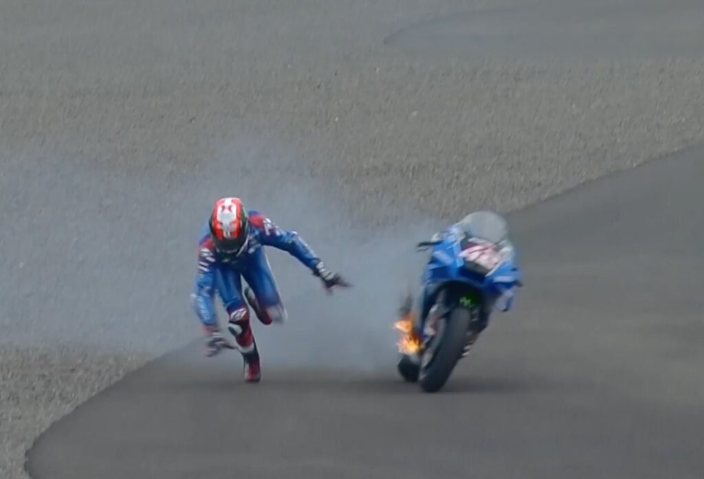 MotoGP, VIDEO – Drapeau rouge en FP4 à Mandalika : la Suzuki d’Alex Rins au point Ritratto di GPone
