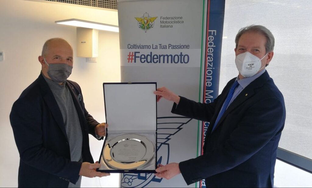 Franco Picco décerné par CONI la médaille d’or pour la valeur athlétique Ritratto di GPone