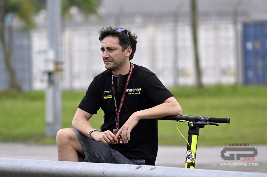 MotoGP, Nieto : “Normalement, il faut presque une journée pour préparer les cartons et les motos” Ritratto di Matteo Aglio