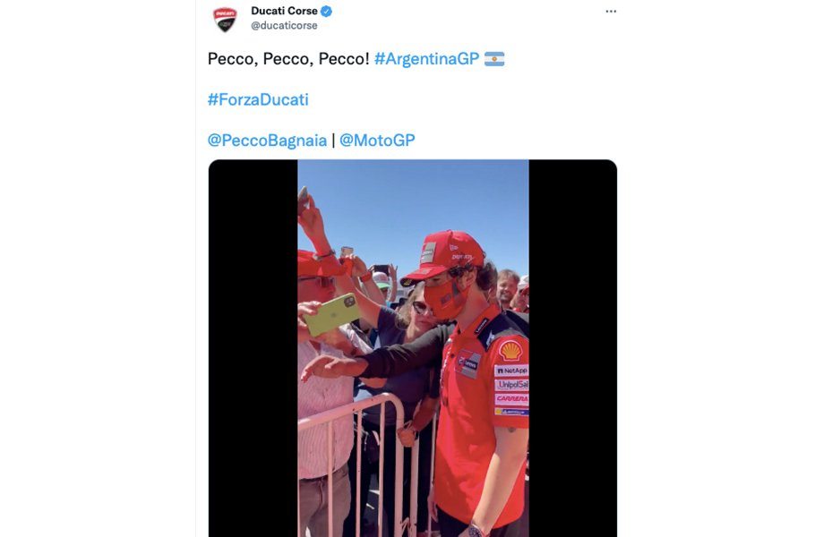 MotoGP, Pecco, Pecco, Pecco : les fans argentins font rêver Bagnaia Ritratto di GPone