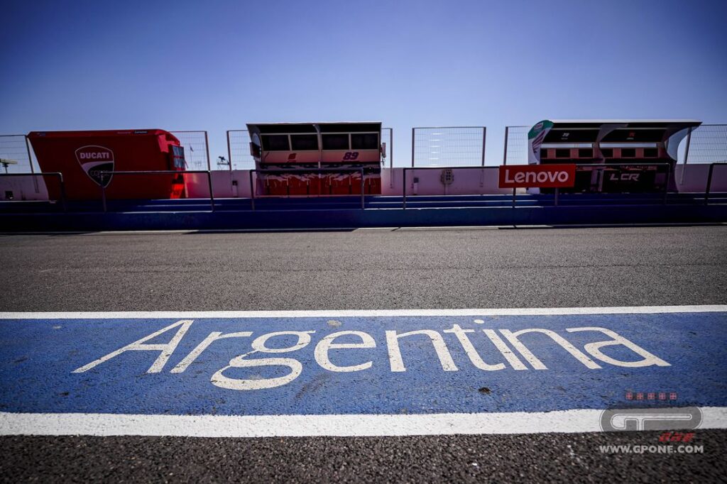 Nouveaux temps : le MotoGP perd une séance gratuite et est reporté Ritratto di GPone