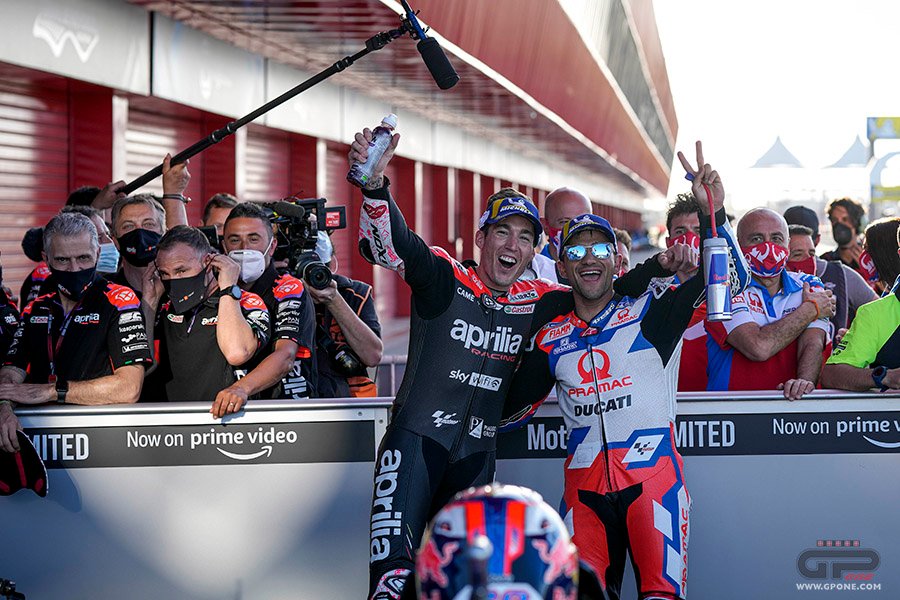 MotoGP, Aprilia triomphe en Argentine ! Aleix Espargarò gagne, 2e Martìn. Bagnaïa 5° Ritratto di Marco Caregnato