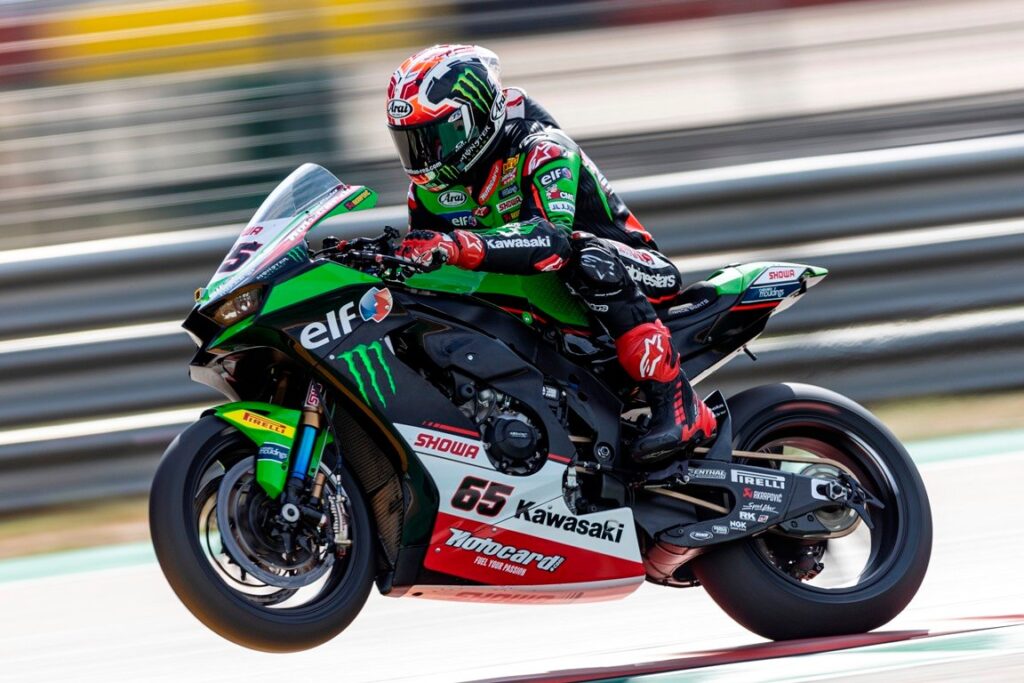 SBK, duel stellaire : Rea triomphe en Course 1 en dépassant Bautista au dernier virage Ritratto di Riccardo Gugliemetti
