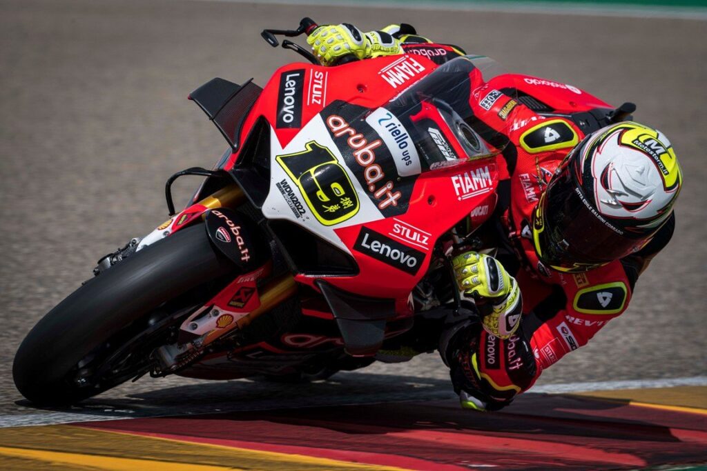 SBK, Bautista et Ducati sont de retour : Race 2 is Red ! 2e Rea, 3e Toprak Ritratto di Riccardo Gugliemetti