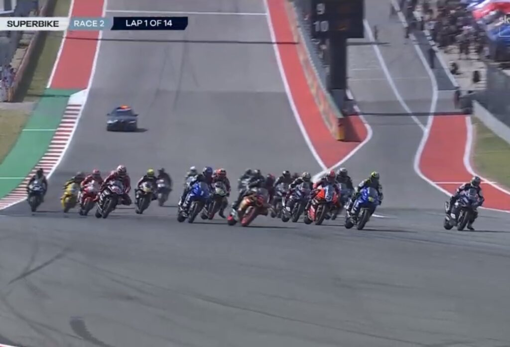 MotoAmerica, Petrucci remporte également la Course 2 à Austin devant Scholtz Ritratto di GPone