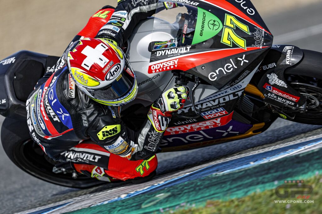 Caméléon Aegerter : de la victoire en SuperSport au meilleur temps des tests MotoE Ritratto di GPone