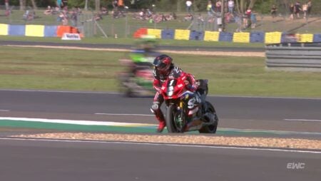 SBK, VIDEO - Heroic Guintoli au Mans : il tombe en panne d'essence mais sauve la course