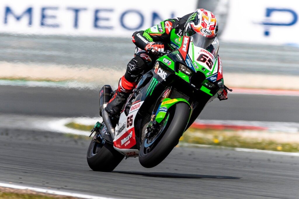 SBK, finale audacieuse à Assen : Rea atteint les 100 avec Kawasaki dans la course sprint ! Ritratto di Riccardo Gugliemetti