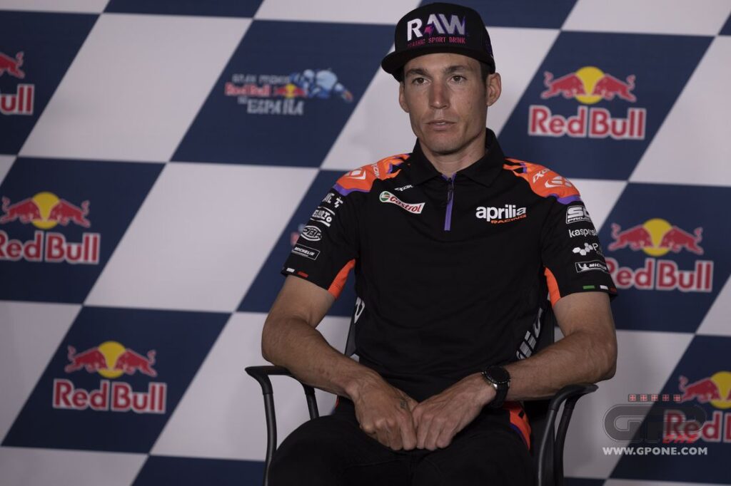 MotoGP, Aleix Espargarò : “Je crois au Championnat du Monde, les opportunités doivent être exploitées” Ritratto di Matteo Aglio