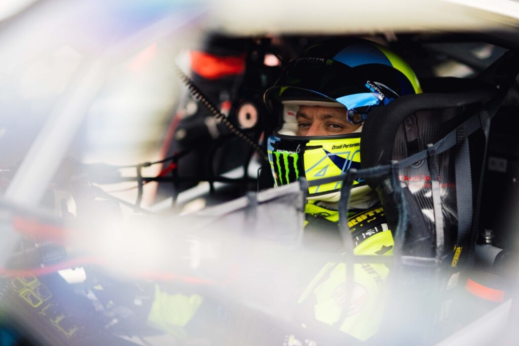 Rossi : “Les premiers points à Brands Hatch, mais je dois encore comprendre la voiture” Ritratto di GPone