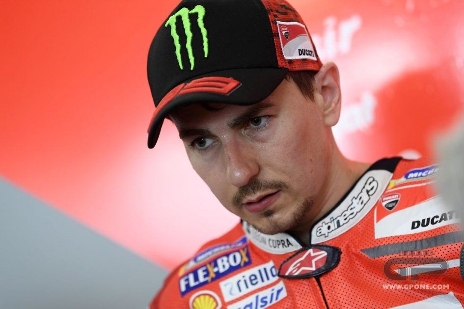 MotoGP, Lorenzo : “si j’avais gagné avec Ducati avant le Mugello, je serais encore en piste” Ritratto di Paolo Scalera