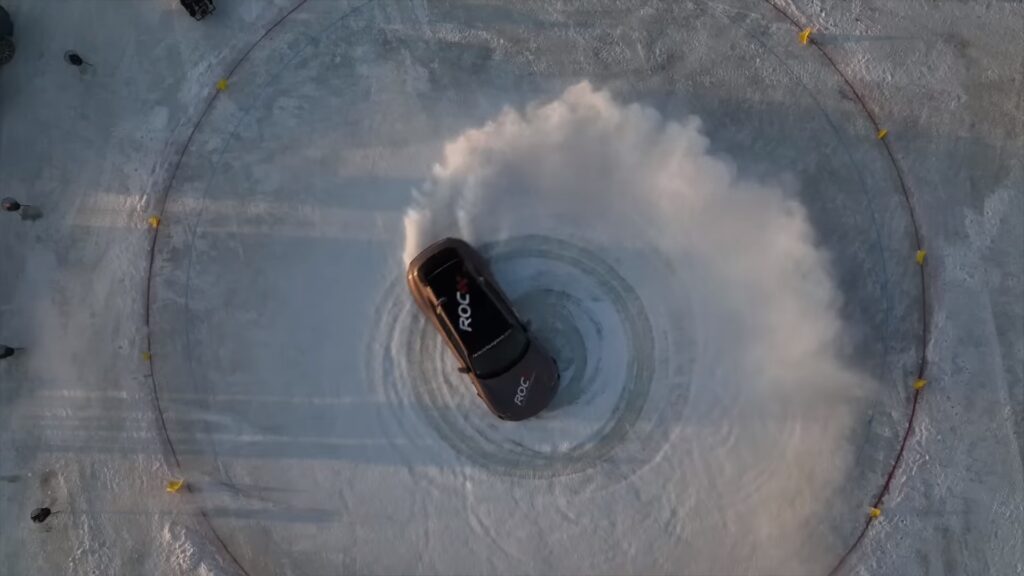 Porsche Taycan Cross Turismo : le record de “rings” sur la glace ! – VIDÉO Porsche Taycan Cross Turismo : le record de "rings" sur la glace ! - VIDÉO