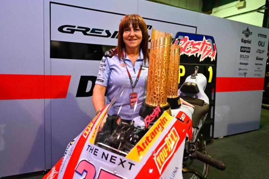 MotoGP, Nadia Padovani : “Bastianini m’a fait trembler, c’est le fils que tout le monde voudrait” Ritratto di Riccardo Gugliemetti