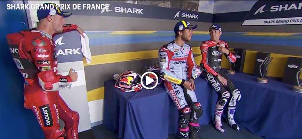 MotoGP, VIDEO – Bastianini, Miller et Espargarò avant le podium : les coulisses Ritratto di Marco Caregnato
