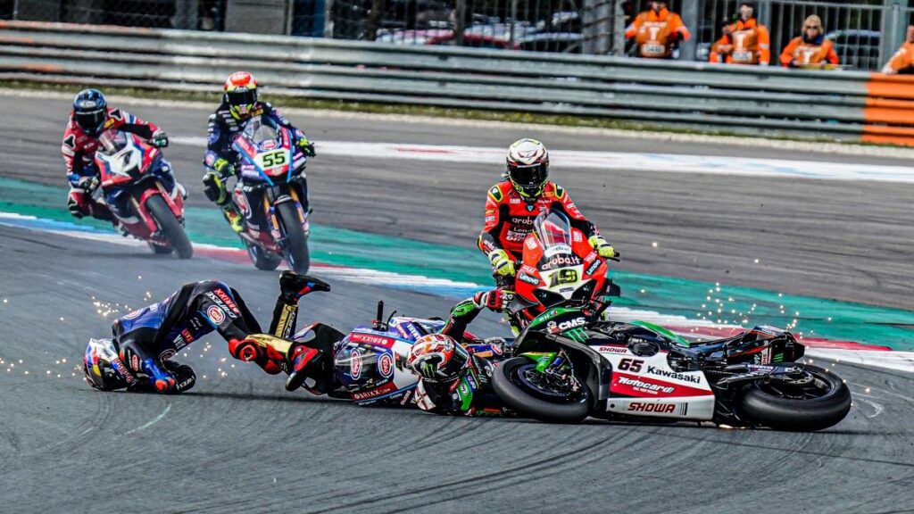 SBK, Estoril : Toprak-Rea se bat pour la suprématie et Poker in the dark pour Bautista Ritratto di Riccardo Gugliemetti