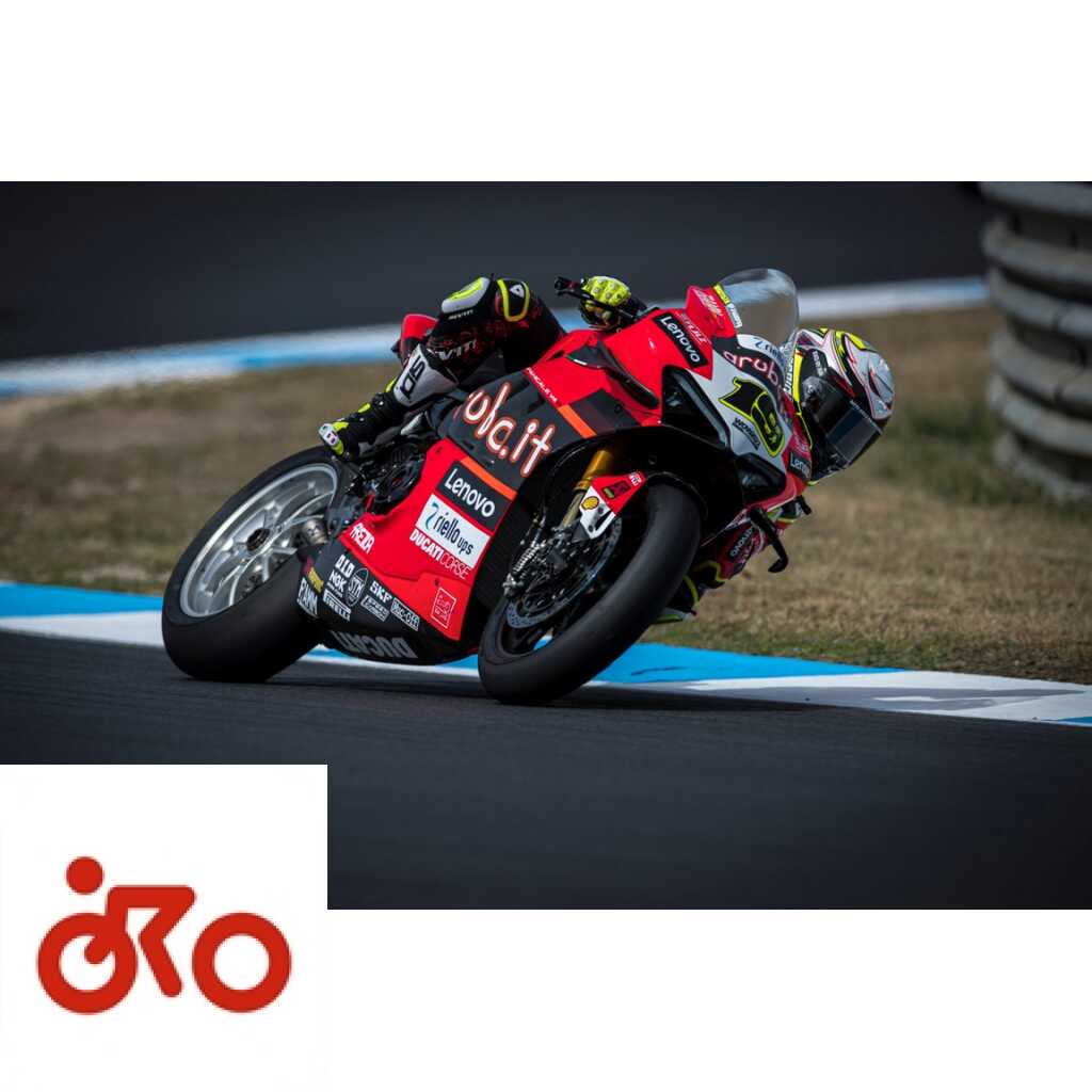 SBK, Bautista frotte Toprak sur la ligne d’arrivée et remporte une Course 1 palpitante Ritratto di Riccardo Gugliemetti