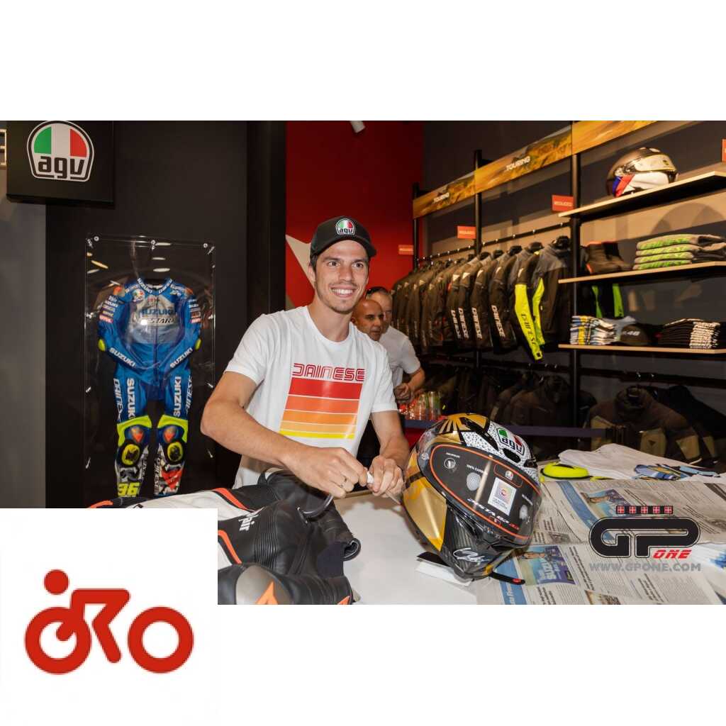 MotoGP, Joan Mir et Dainese au magasin Barberino del Mugello Ritratto di GPone
