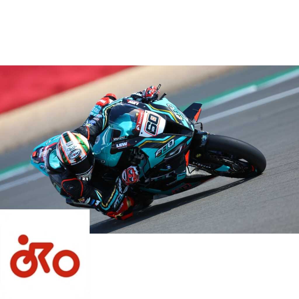 SBK, Non seulement Mackenzie, aussi Peter Hickman avec la BMW à Donington Ritratto di GPone