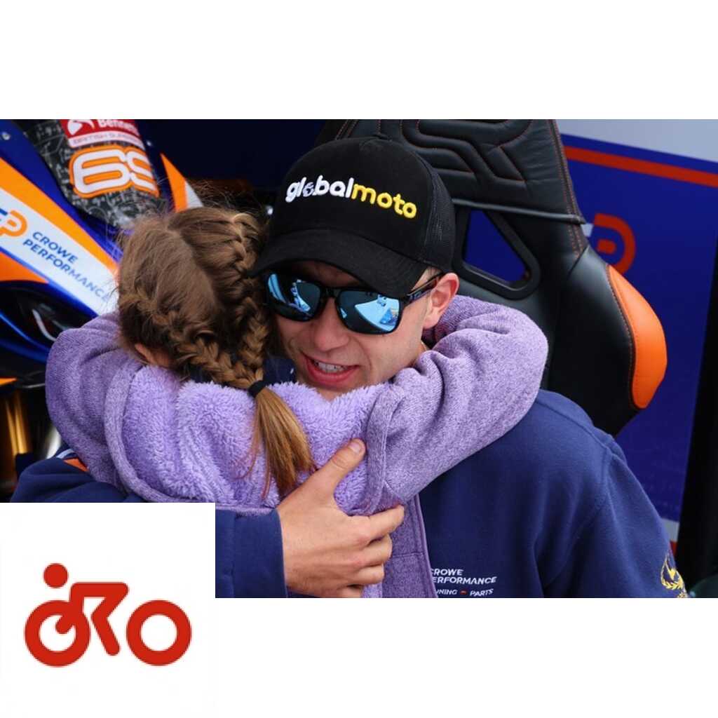 Chrissy Rouse : le motocyclisme pleure le motard mathématicien Chrissy Rouse: il motociclismo piange il pilota matematico