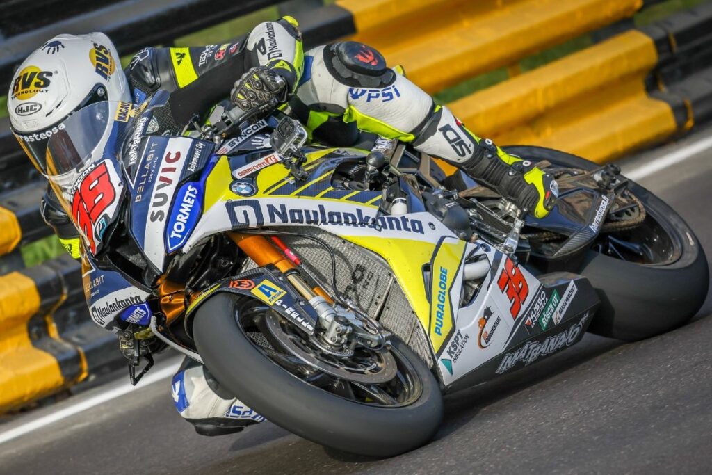 Le Flying Finlandais Erno Kostamo en pole au GP de Macao Il finlandese volante Erno Kostamo in pole al GP di Macao