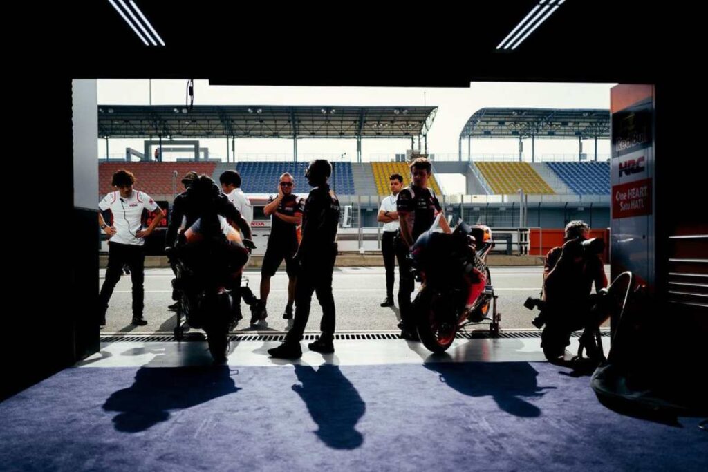 MotoGP, Kawauchi-Honda immédiatement au travail: un autre ancien Suzuki a été embauché Box Honda