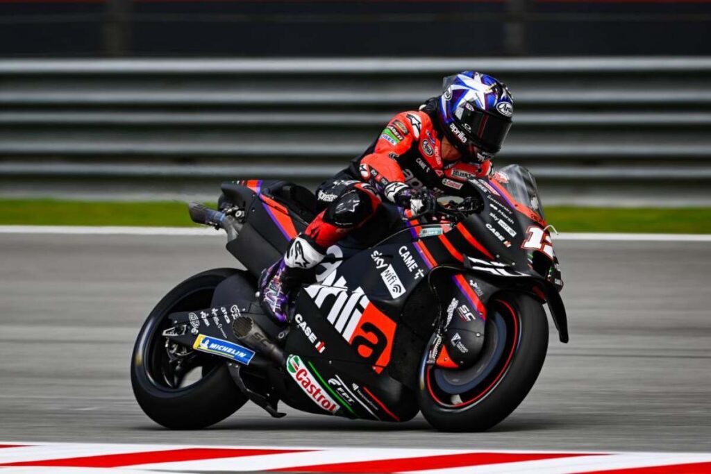 MotoGP, Sprintrennen: „dedizierte“ Prototypen und Kostendämpfung auf dem Spiel MotoGP, Maverick Vinales e l'Aprilia RS-GP