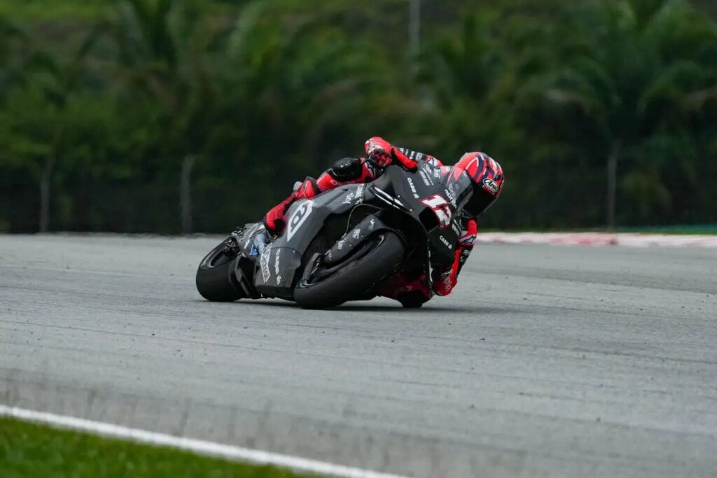 MotoGP, Aprilia baru meyakinkan Vinales: “Saya lebih cepat” Maverick Vinales MotoGP Test Sepang