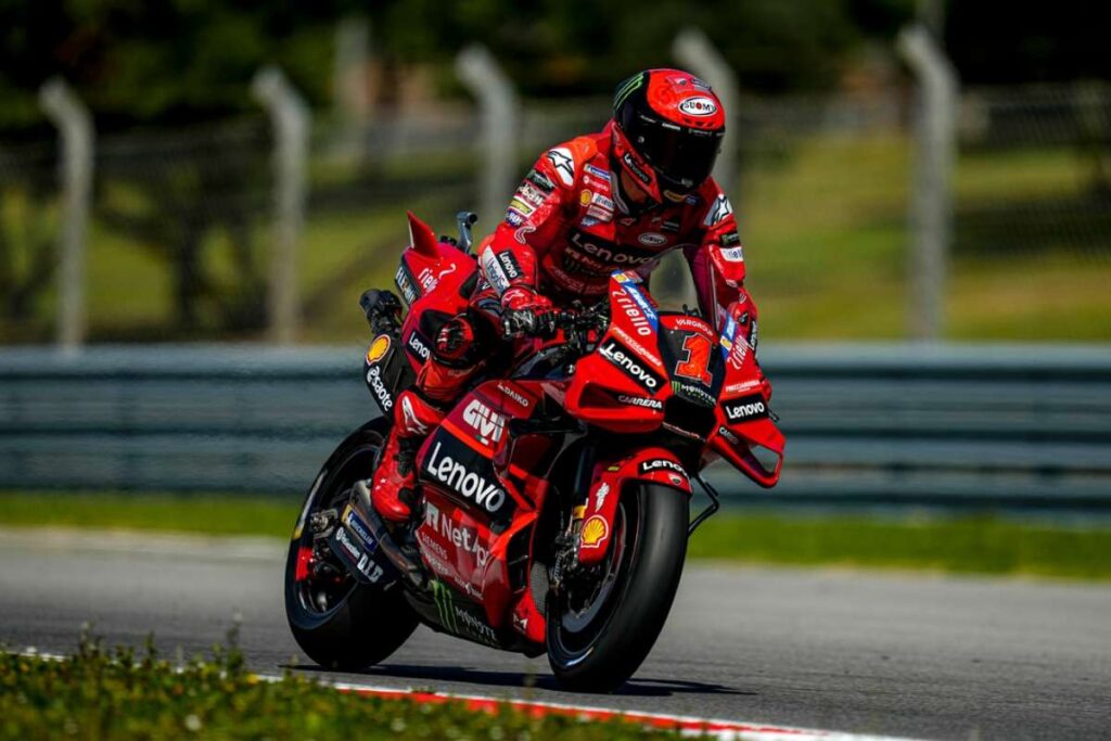 MotoGP, Bagnaia bereit für die neue Herausforderung: Sprintstart in Portimao? Pecco Bagnaia MotoGP Portimao Ducati