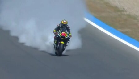 bezzecchi-motogp-fumata-bianca-jerez
