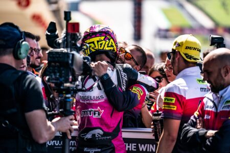 ortola-tonucci-abbraccio-moto3-austin