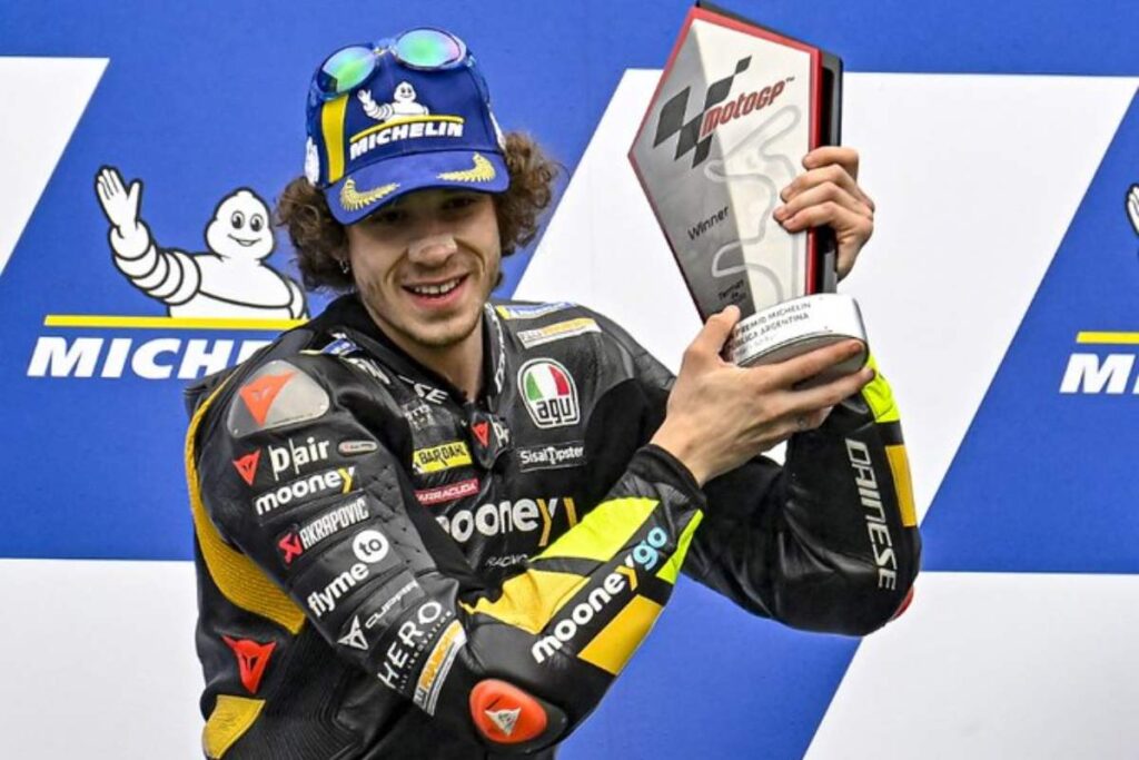MotoGP, Marco Bezzecchi “J’apprends de Bagnaia et Zarco” Mais ensuite il les bat Marco Bezzecchi titolo MotoGP