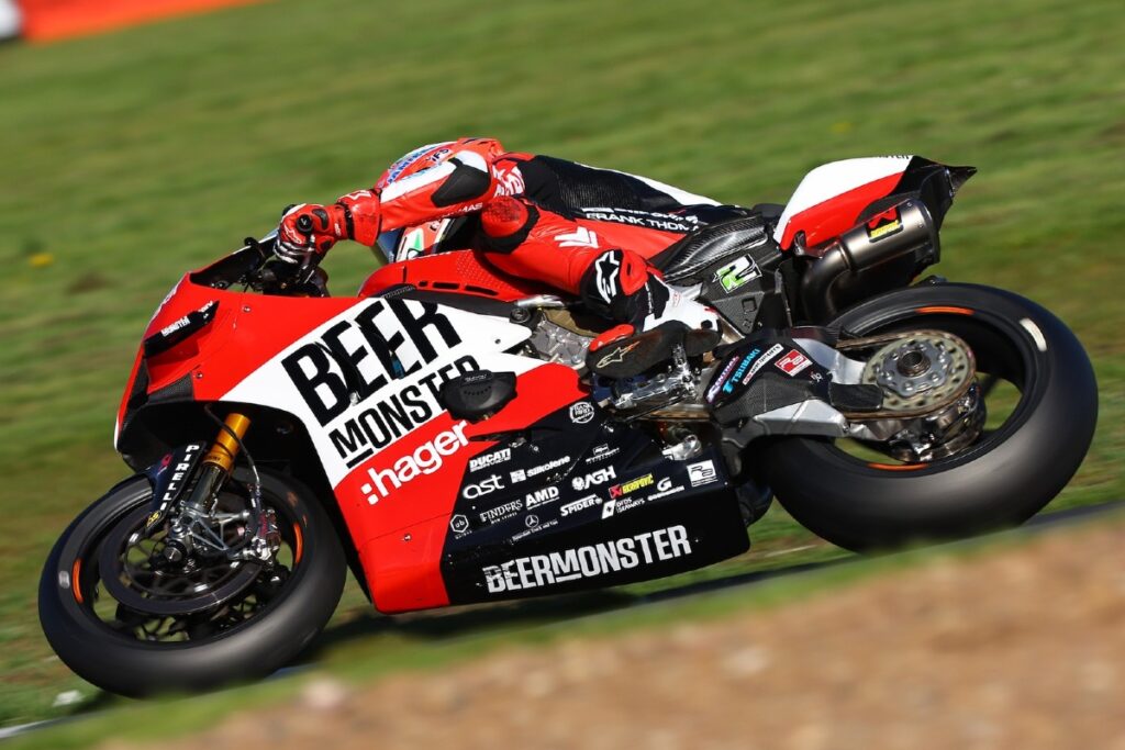 British Superbike di Donington dengan kembalinya Superpole British Superbike a Donington con il ritorno della Superpole