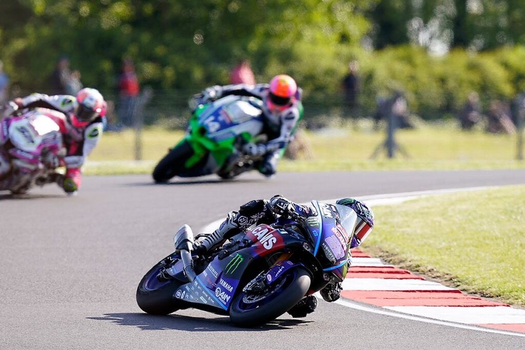 Show del British Superbike: a O'Halloran una pazza Gara 2