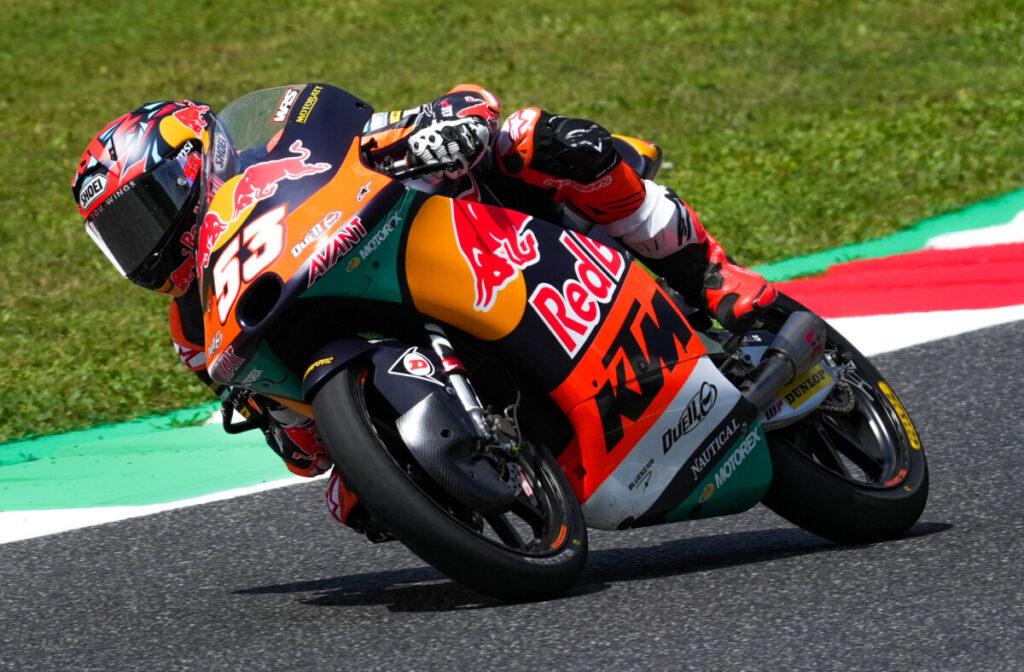 deniz-oncu-moto3-pole-mugello