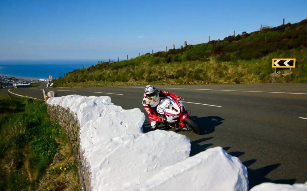 L’histoire du photographe au Tourist Trophy “Le TT est un fil qui nous lie” Tourist Trophy, Fabio Armanino