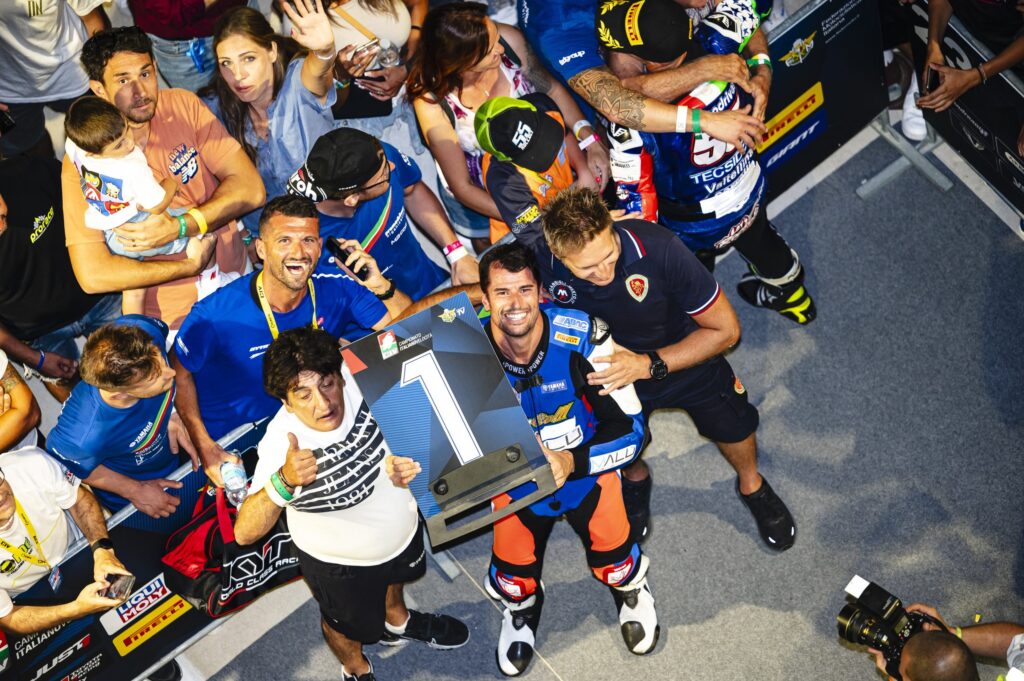 世界最強のシモーネ・コルシ「でも今はCIVで優勝することを考えている」 Simone Corsi 在世界赛中“但现在我正在考虑赢得 CIV”