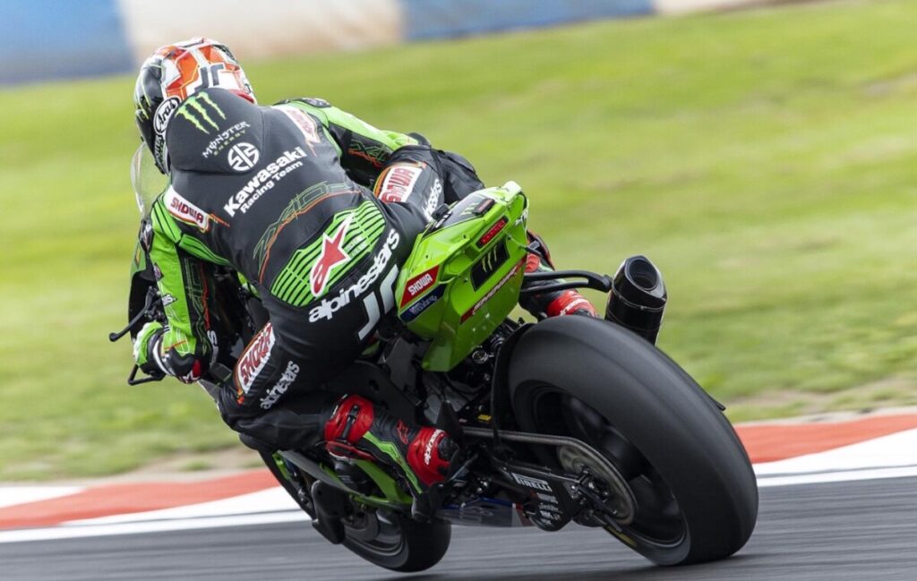 Superbike Donington: Jonathan Rea pole con record, Bautista a terra Jonathan Rea, Superbike