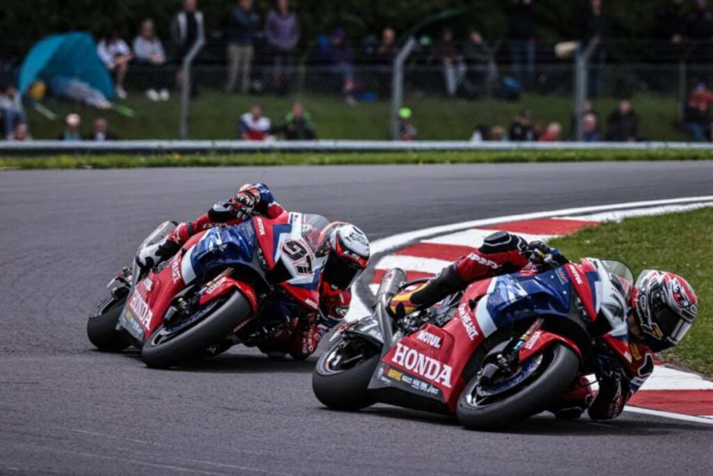 Superbike und Honda kollabieren in Donington: Lecuona und Vierge werden verdrängt Lecuona Vierge Honda Superbike