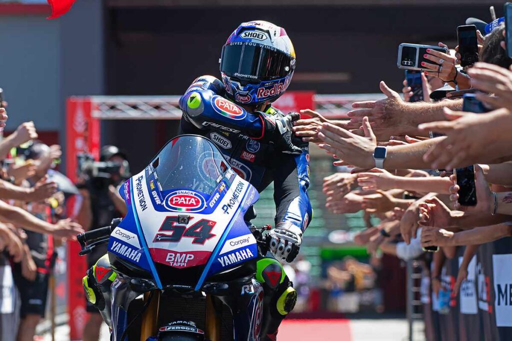 Superbike, Razgatlioglu erzielt Doppelsieg in Imola: „Die Meisterschaft ist noch nicht vorbei“ Toprak Razgatlioglu Superbike Imola