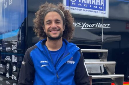 Andrea Mantovani ai box Supersport