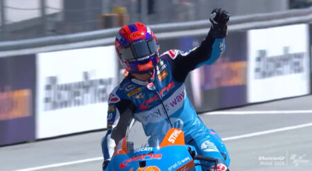 MotoEオーストリア、レース1：フェラーリが投げ捨て、カサディが勝利