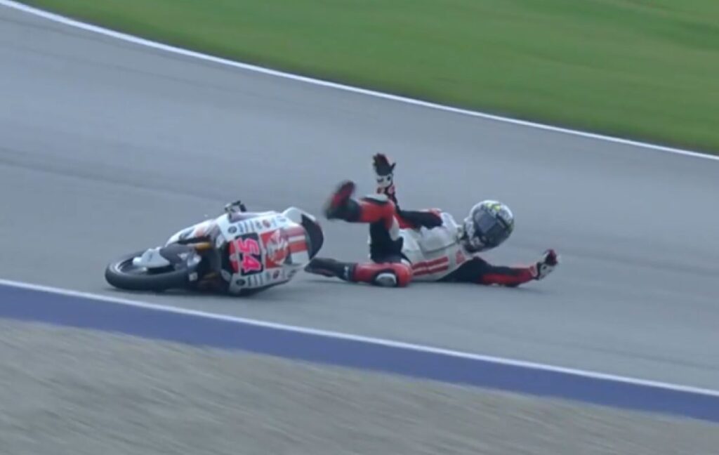 moto3-rossi-scivolata-prove1-austria