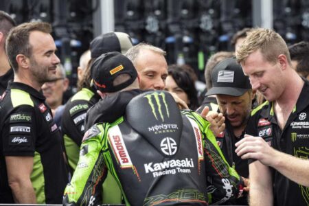 Superbike, Kawasaki manda un messaggio a Jonathan Rea