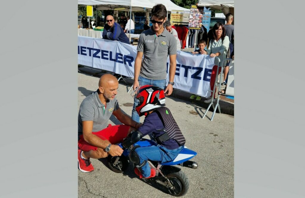 Minimoto sûre pour les plus petits avec « Renzo Pasolini » et FMI minimoto-istruttori-ciprietti-cruciani