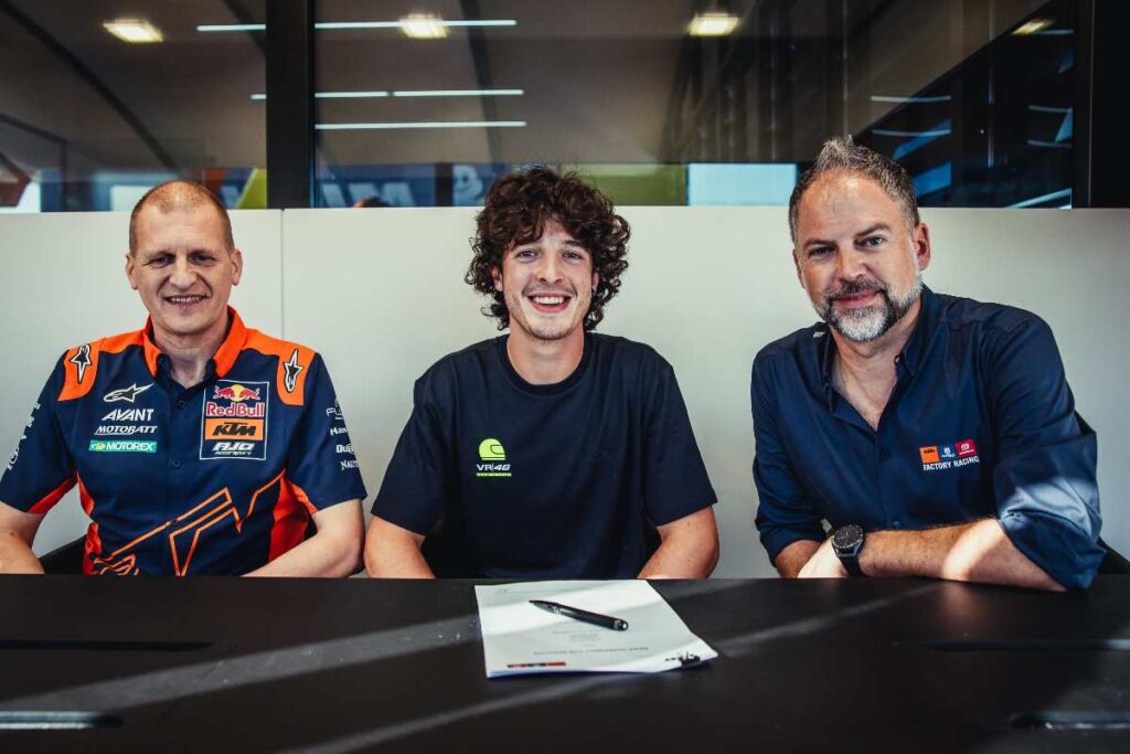 Moto2, Vietti e Oncu col team KTM Ajo nel 2024